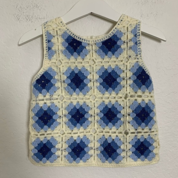 Between Crochet Granny Square Sleeveless Top Little Girl’s Size 5 Blue Cream - Picture 1 of 12